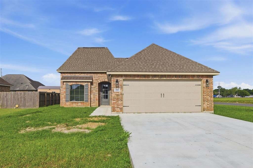 102 Mayhaw Street, Iowa, LA 70647