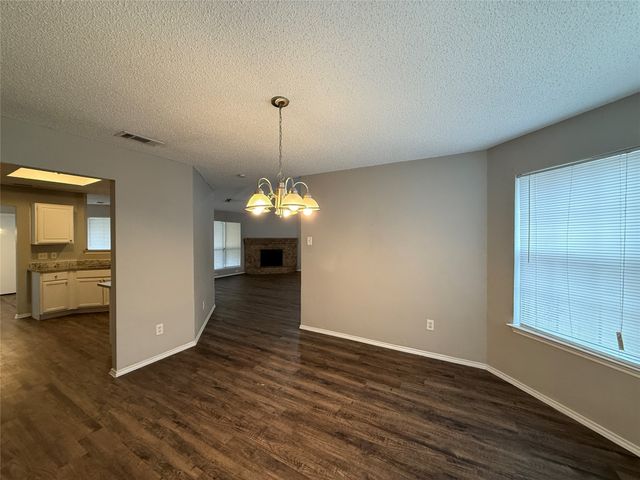 5047 Hollow Ridge Road, Dallas, TX 75227