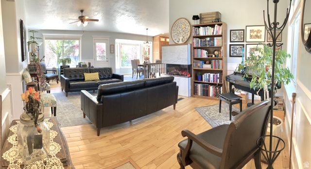 5119 PINE LAUREL LN, West Jordan, UT 84081