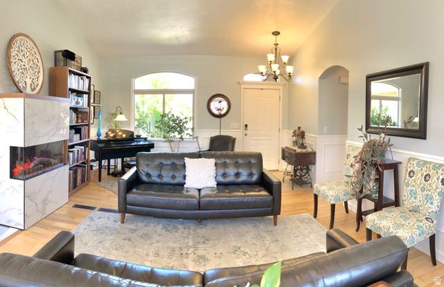 5119 PINE LAUREL LN, West Jordan, UT 84081