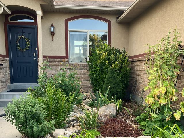5119 PINE LAUREL LN, West Jordan, UT 84081