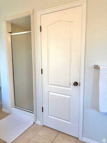 5119 PINE LAUREL LN, West Jordan, UT 84081