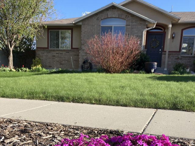 5119 PINE LAUREL LN, West Jordan, UT 84081
