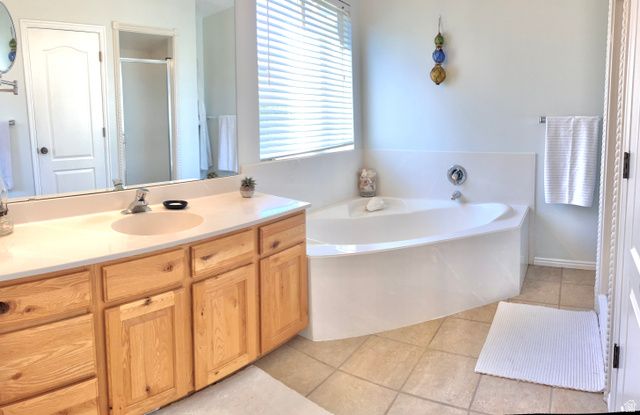 5119 PINE LAUREL LN, West Jordan, UT 84081