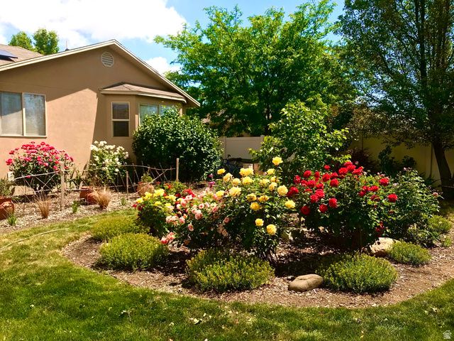 5119 PINE LAUREL LN, West Jordan, UT 84081