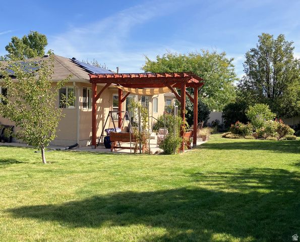 5119 PINE LAUREL LN, West Jordan, UT 84081