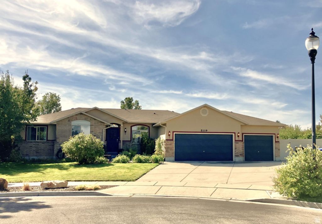 5119 PINE LAUREL LN, West Jordan, UT 84081