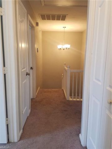 821 Lake CIR S, Chesapeake, VA 23322
