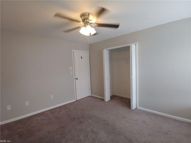 821 Lake CIR S, Chesapeake, VA 23322