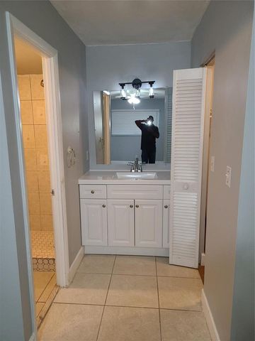 3300 Spanish Moss Terrace 202, Lauderhill, FL 33319