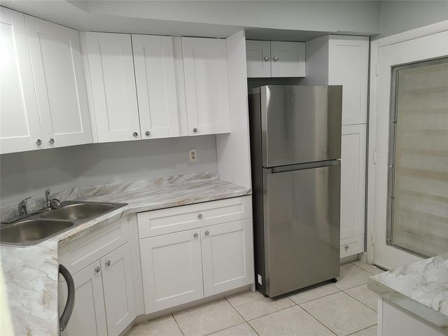 3300 Spanish Moss Terrace 202, Lauderhill, FL 33319