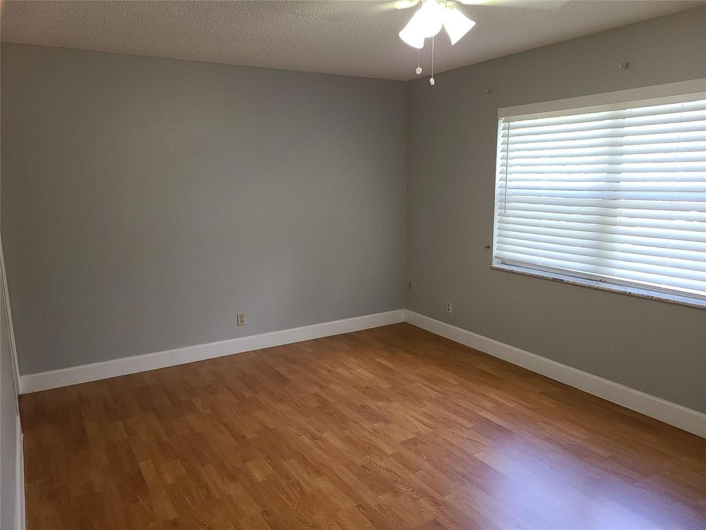 3300 Spanish Moss Terrace 202, Lauderhill, FL 33319