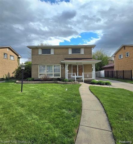 15915 Hilton Street, Southfield, MI 48075