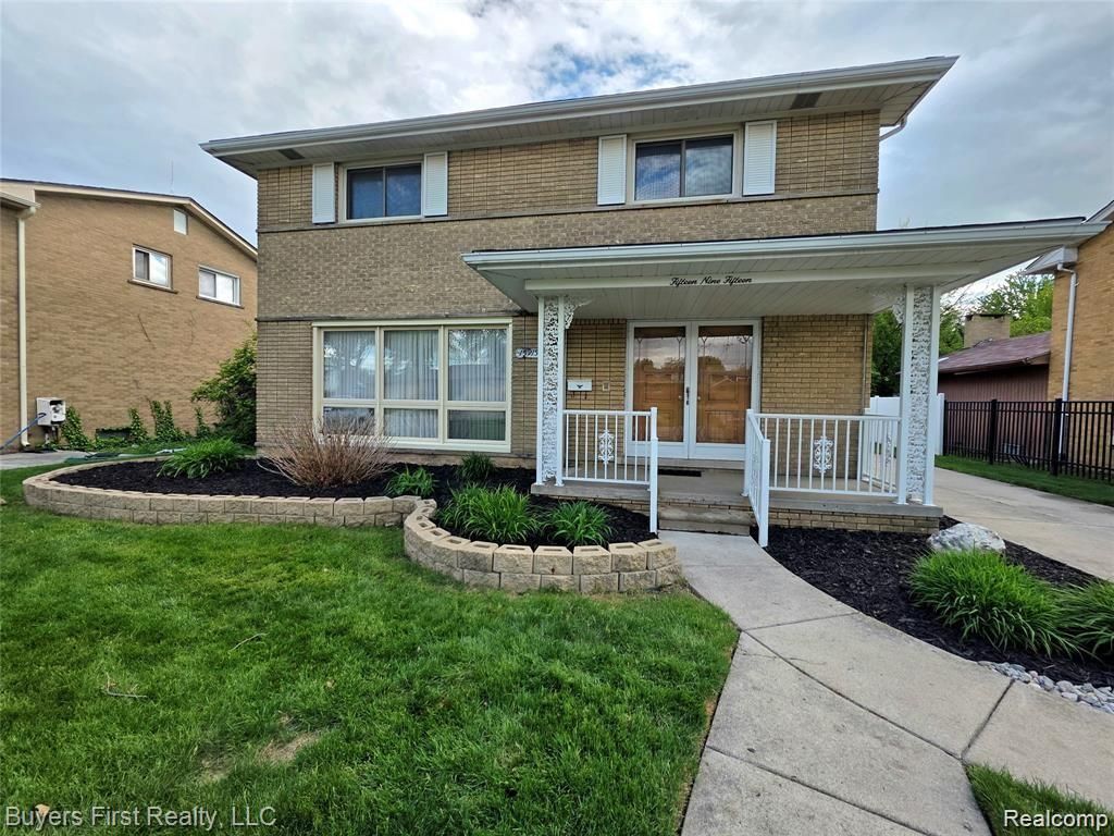 15915 Hilton Street, Southfield, MI 48075