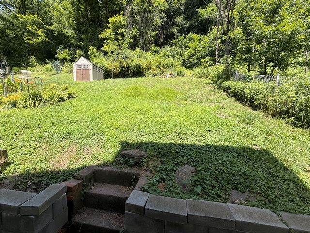 340-342 Kenney Ave, Pitcairn, PA 15140
