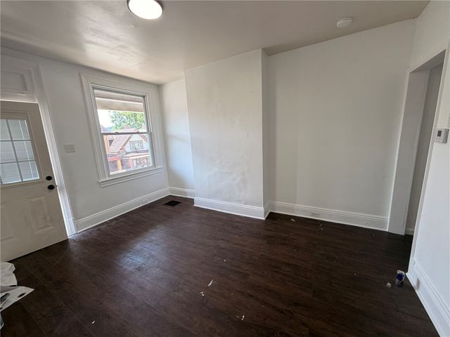 340-342 Kenney Ave, Pitcairn, PA 15140