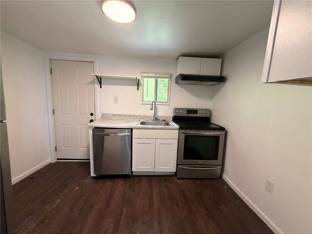 340-342 Kenney Ave, Pitcairn, PA 15140