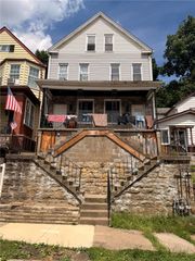 340-342 Kenney Ave, Pitcairn, PA 15140