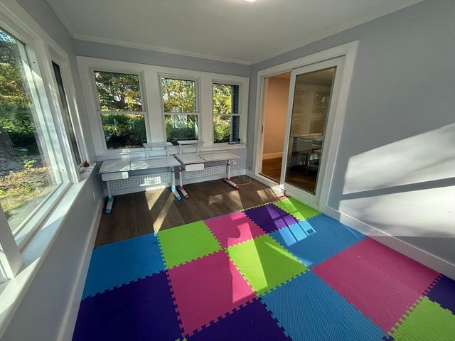 25 Berkshire Dr, Winchester, MA 01890