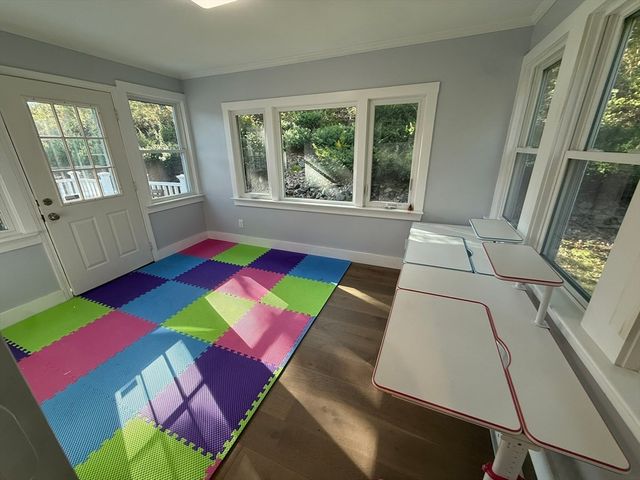 25 Berkshire Dr, Winchester, MA 01890