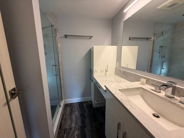 25 Berkshire Dr, Winchester, MA 01890