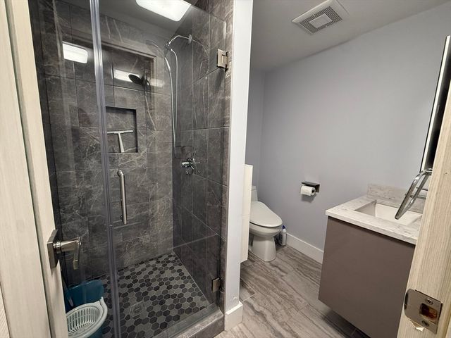 25 Berkshire Dr, Winchester, MA 01890