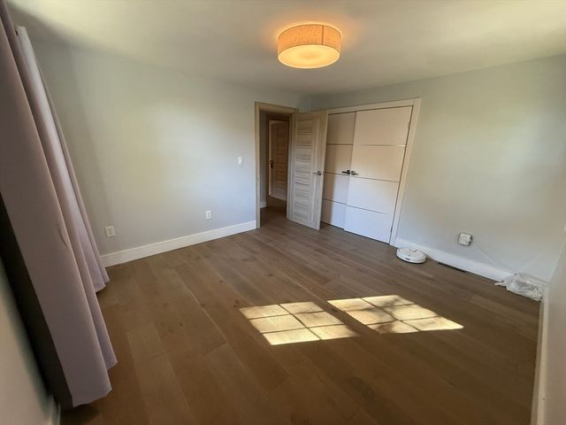 25 Berkshire Dr, Winchester, MA 01890
