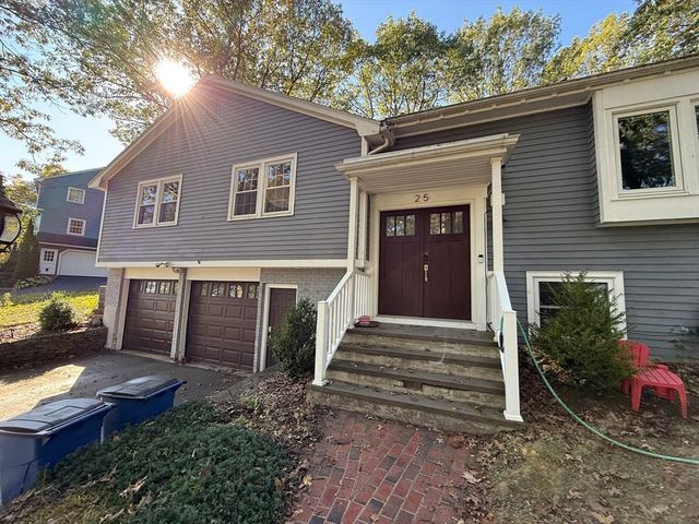 25 Berkshire Dr, Winchester, MA 01890
