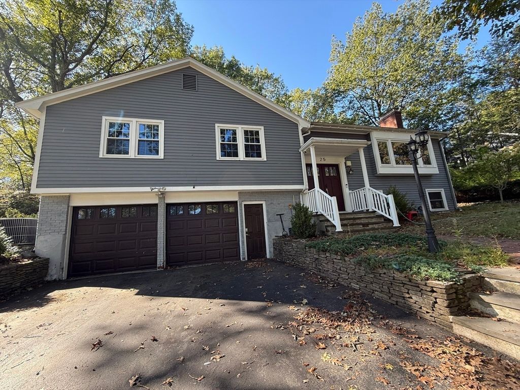 25 Berkshire Dr, Winchester, MA 01890