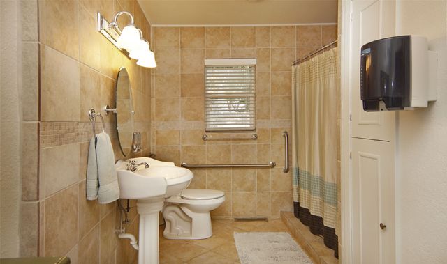 801 NW 7th Avenue, Mineral Wells, TX 76067