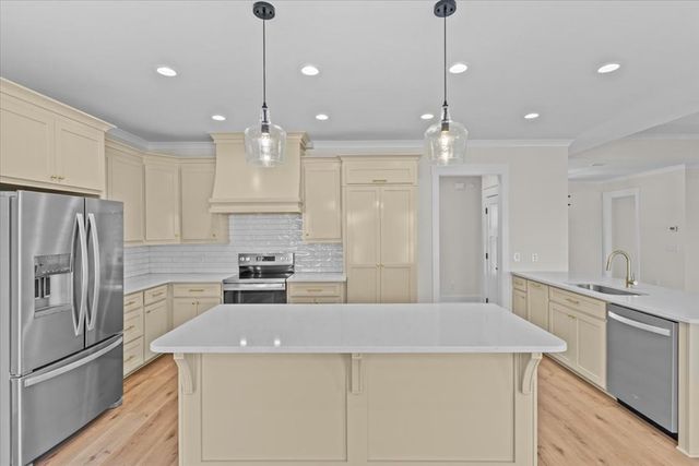 527 County Road 711, Enterprise, AL 36330