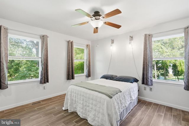 253 PERSIMMON PEAR LN, Harpers Ferry, WV 25425