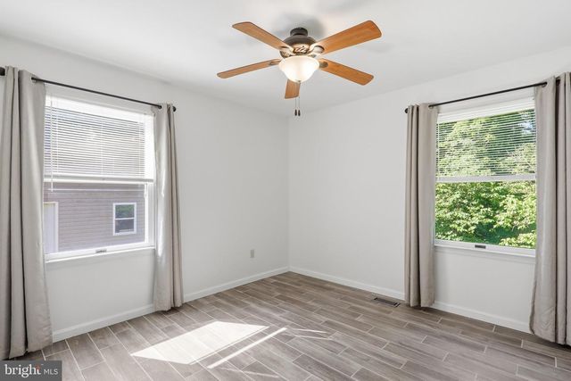 253 PERSIMMON PEAR LN, Harpers Ferry, WV 25425