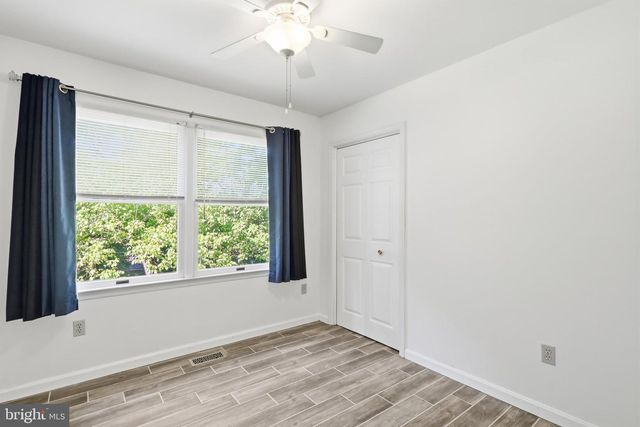 253 PERSIMMON PEAR LN, Harpers Ferry, WV 25425