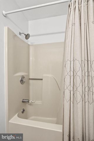 253 PERSIMMON PEAR LN, Harpers Ferry, WV 25425