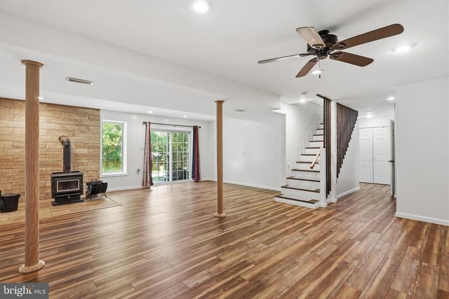 253 PERSIMMON PEAR LN, Harpers Ferry, WV 25425