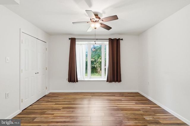253 PERSIMMON PEAR LN, Harpers Ferry, WV 25425