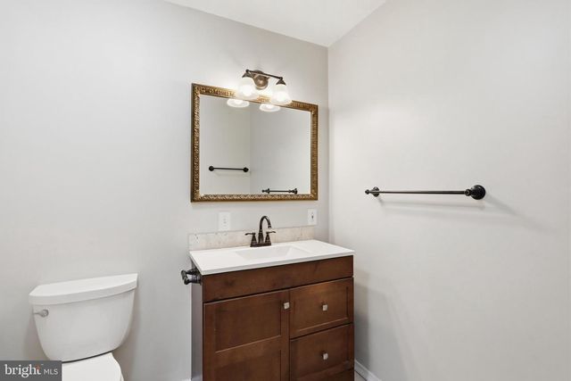 253 PERSIMMON PEAR LN, Harpers Ferry, WV 25425
