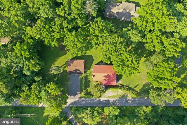253 PERSIMMON PEAR LN, Harpers Ferry, WV 25425