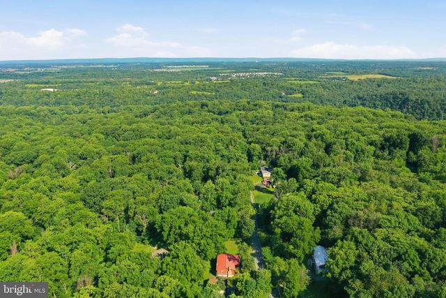 253 PERSIMMON PEAR LN, Harpers Ferry, WV 25425