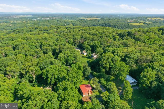 253 PERSIMMON PEAR LN, Harpers Ferry, WV 25425