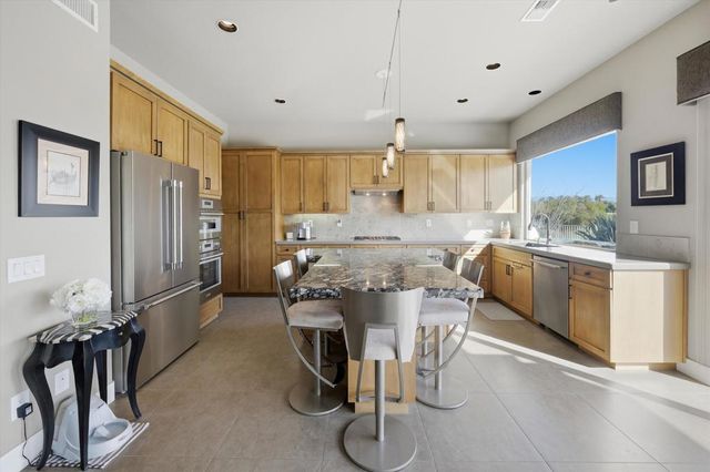 187 Kavenish Drive, Rancho Mirage, CA 92270