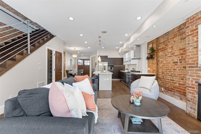 2521 Lawrence Street, Denver, CO 80205