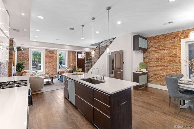 2521 Lawrence Street, Denver, CO 80205