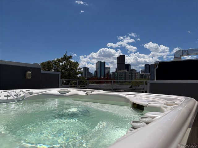 2521 Lawrence Street, Denver, CO 80205