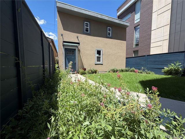 2521 Lawrence Street, Denver, CO 80205
