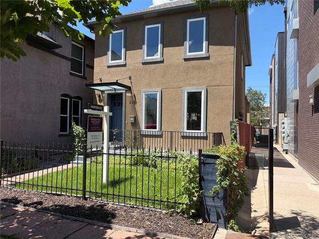 2521 Lawrence Street, Denver, CO 80205