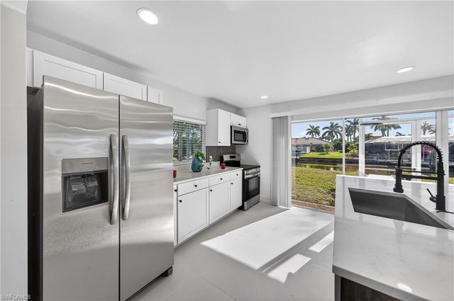 5617 Coronado CT, Cape Coral, FL 33904