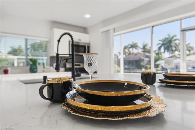 5617 Coronado CT, Cape Coral, FL 33904