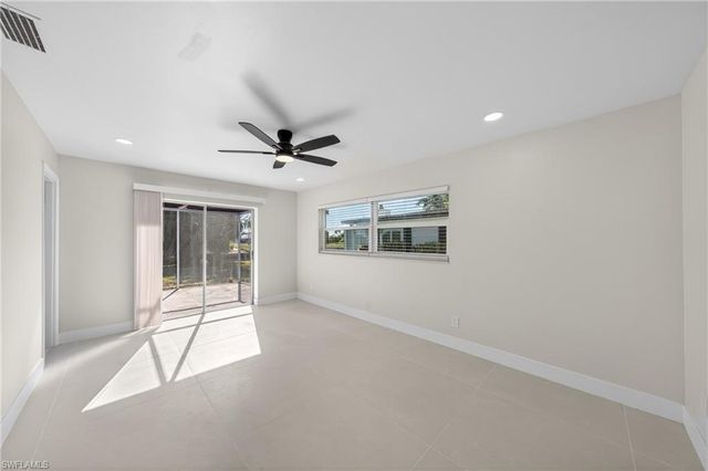 5617 Coronado CT, Cape Coral, FL 33904